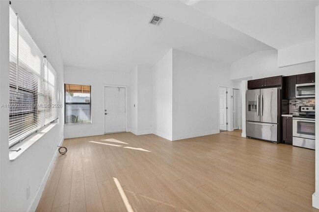 Photo - 339 SW 15th St Unit 1-2