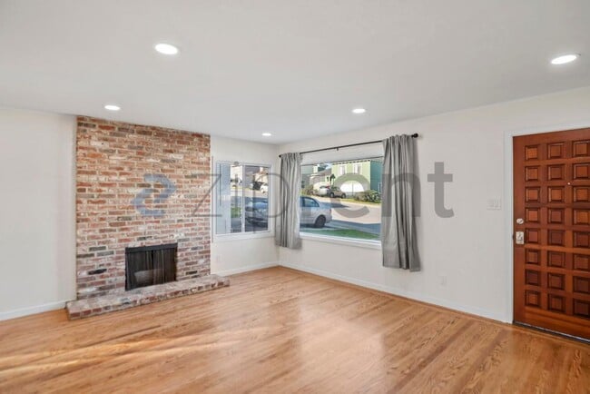 Photo - 109 Alta Mesa Dr