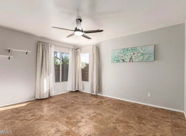 Photo - 1381 W Gary Dr