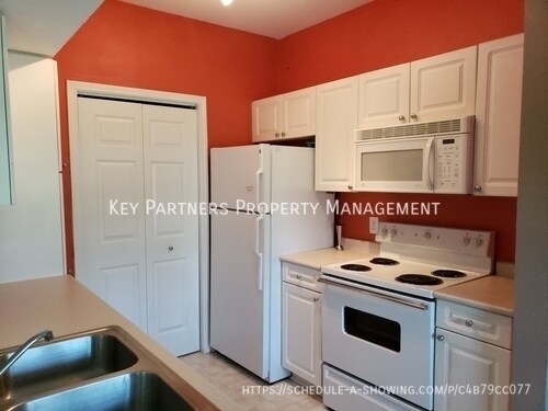 Photo - 11609 Tomahawk Creek Pkwy