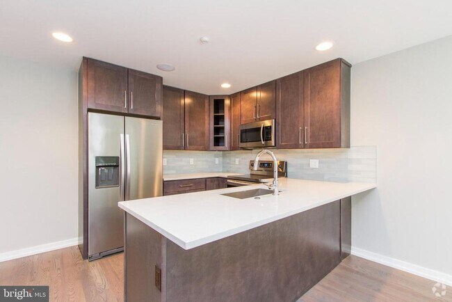 Building Photo - 2103 Christian St Unit A Rental