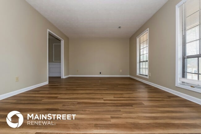 Photo - 8870 Peppertree Dr