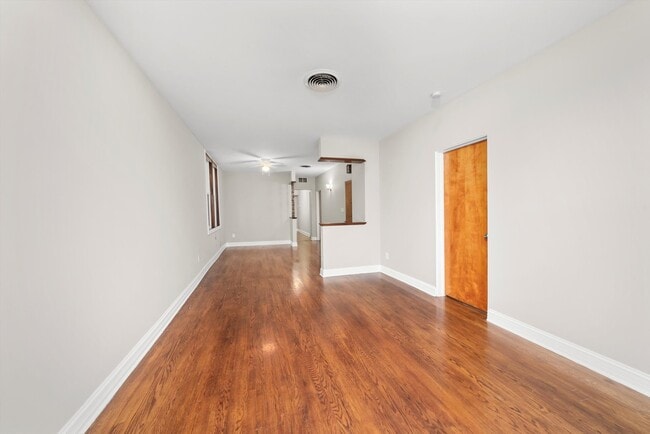 Photo - 2420 S Oakley Ave