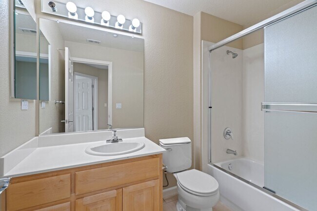 Photo - STYLISH, EXCELLENTLY LOCATED HOME CORNER UNIT | EASY ACCESS