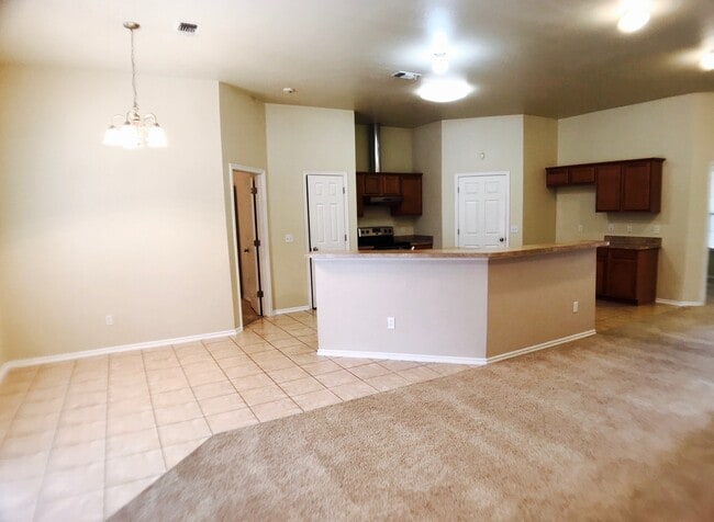 Photo - Large 3BD 2BA Home with Bonus Room in Yukon!!