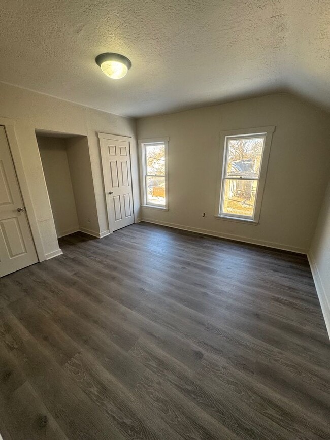 Photo - 315 Center St