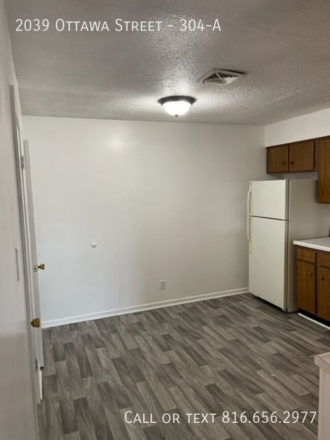 Photo - 2039 Ottawa St Unit 304-A