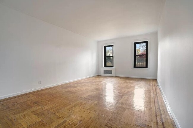 Building Photo - 76-66 Austin St