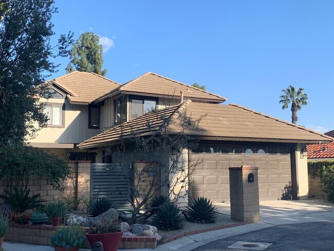 Beautiful 3 Bedroom / 3 Bathroom Townhouse... - Beautiful 3 Bedroom / 3 Bathroom Townhouse...