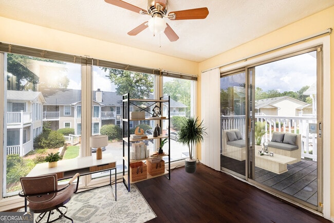 Photo - 910 Augusta Dr