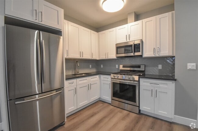 Building Photo - 4201 Bergen Turnpike Unit 2D Rental