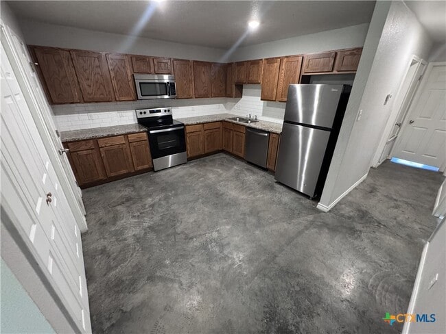 Photo - 1615 Pontotoc Trce Unit B