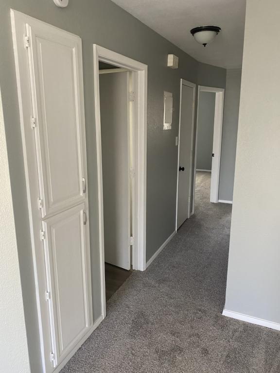 Photo - 425 W Spruce Ave