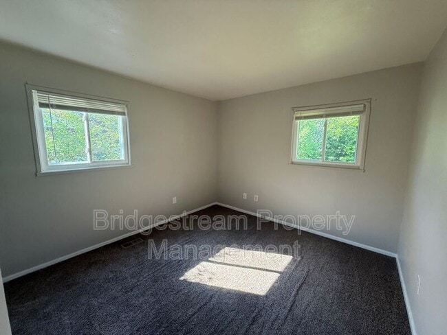 Photo - 1427 Stuben Dr