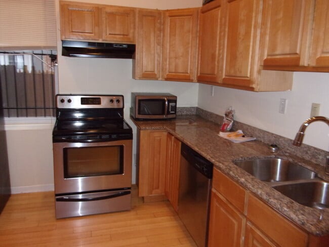 Photo - 1532 N 17th St Unit 1