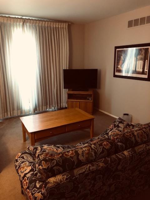 Photo - 2680 Roundtree Dr