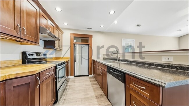 Photo - 5200 Heins Rd NE