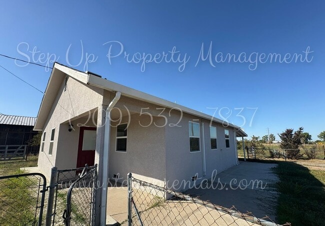 Photo - Charming 2 Bedroom 1 Bath Country Home!!!