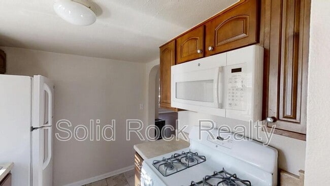 Photo - 2436 E Monument St