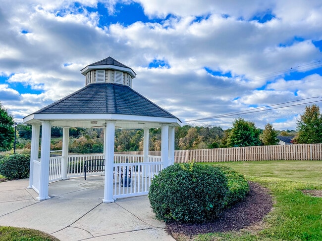 Photo - River Highlands