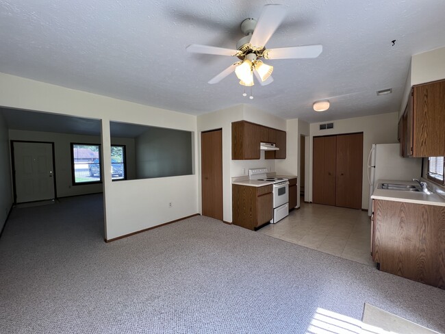 Photo - 7548 Anderson Ave NE