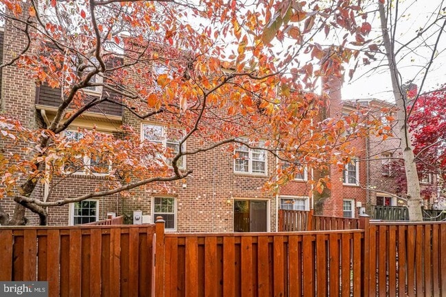 Building Photo - 7476 Adams Park Ct