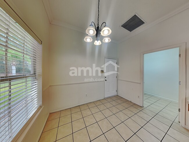 Photo - 224 N Lake Cunningham Ave