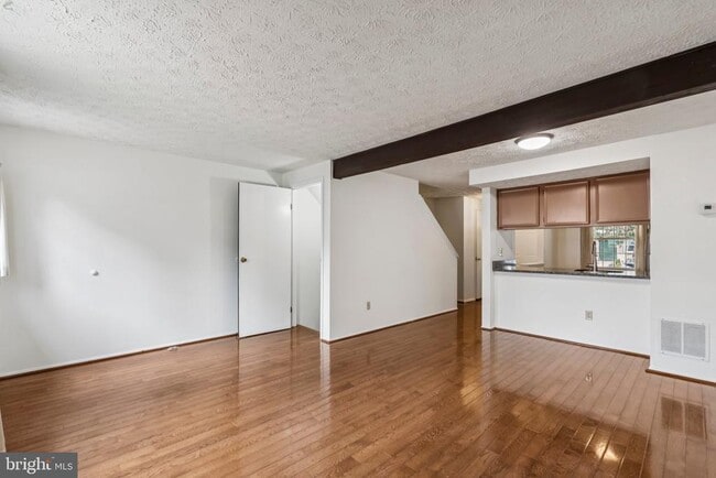 Photo - 8277 Crestmont Cir