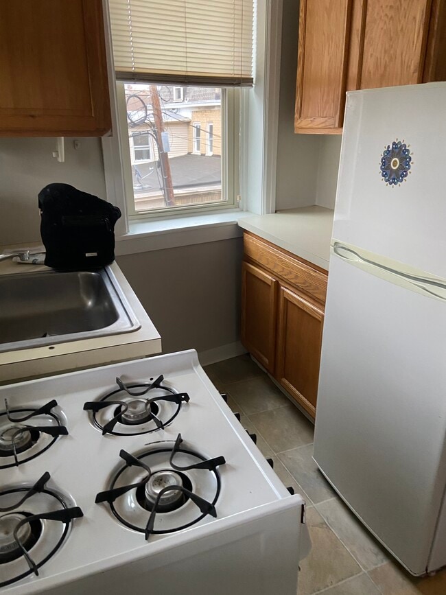 Photo - 2 N Ridge Ave