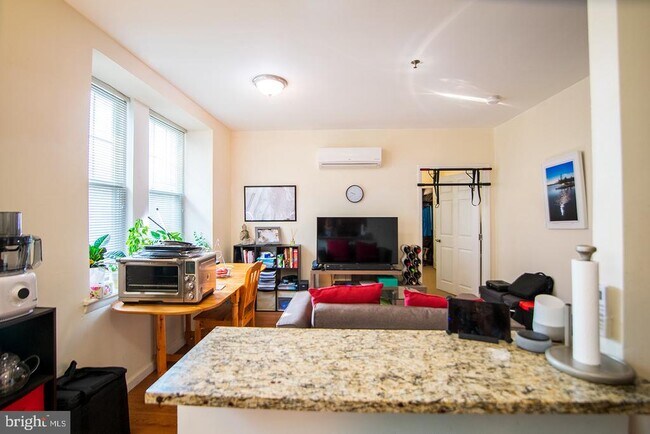 Photo - 1501 W Allegheny Ave Unit 201