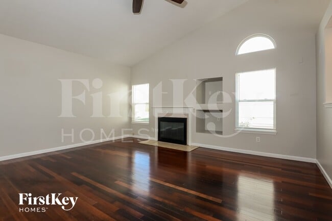 Photo - 3107 Crestwell Dr