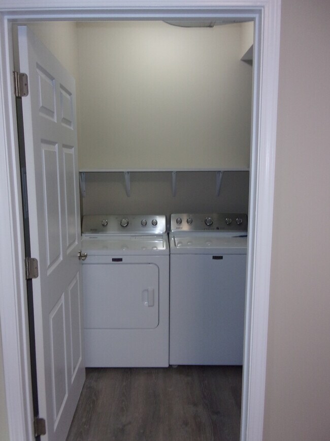 # 101 S. in unit washer & dryer