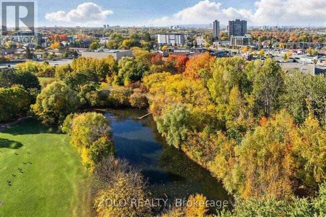 Photo - 2759 Carousel Crescent Unité 501