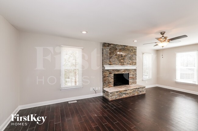 Photo - 11801 Lansbury Ct