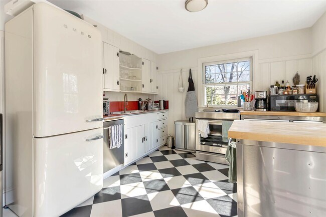 Photo - 1500 Vanston Rd