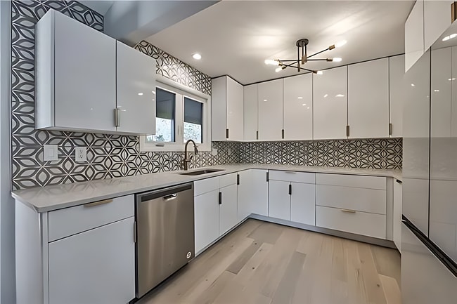 Photo - Wonderful Furnished Modern Home in Overlan...