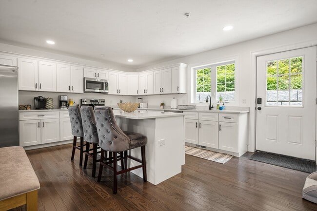 Photo - 49 Chilmark St