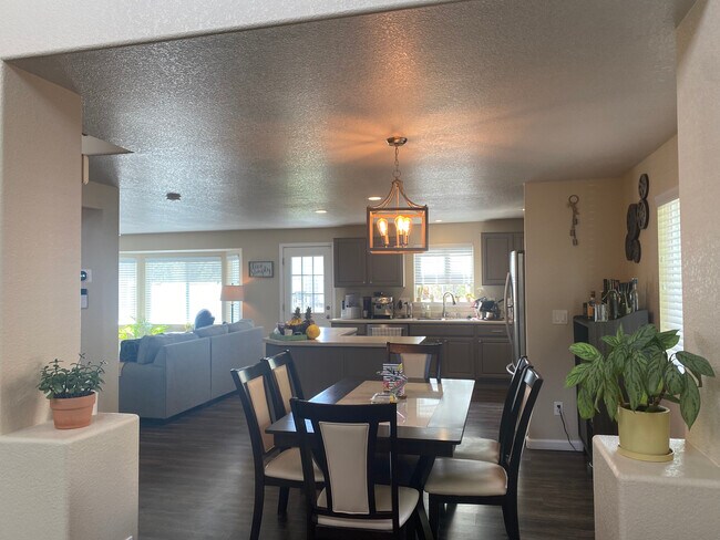 Photo - 14583 Gaylord St