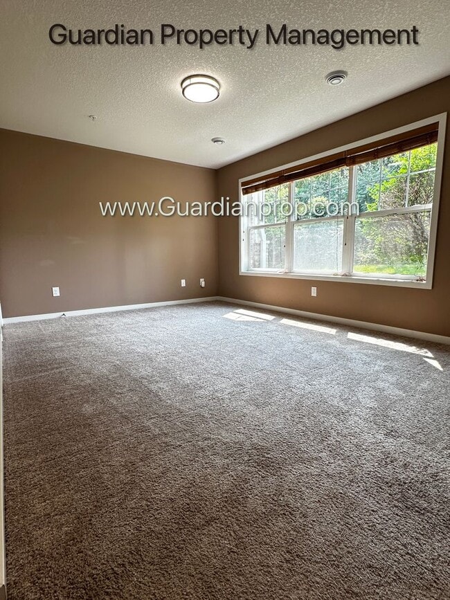 Photo - 11920 Emery Village Dr N