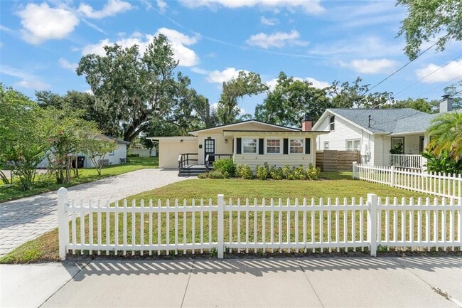 Photo - 2110 Gerda Terrace