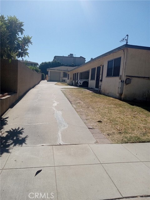 Photo - 713 S Almansor St
