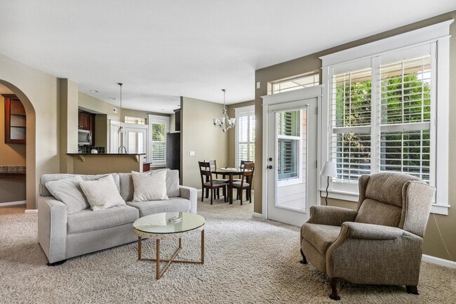 Photo - 3305 Summerlinn Dr