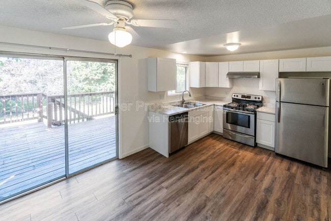 Photo - 2618 S Blake Rd