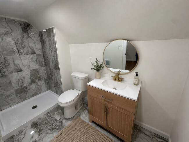 Photo - 1491 W 114th St