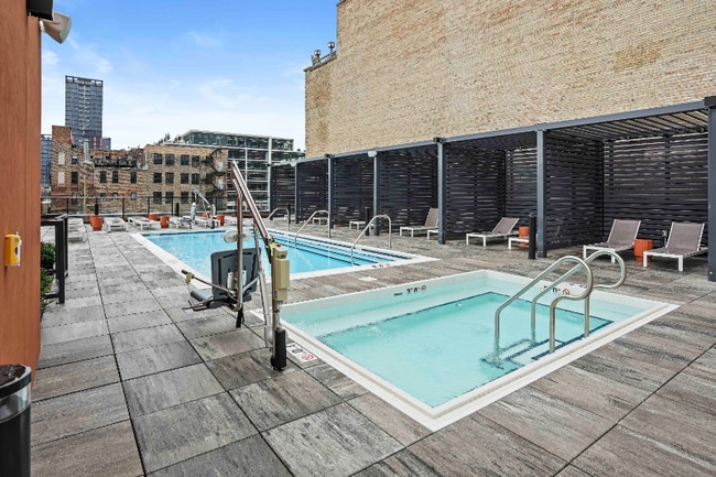 Photo - 117 N Aberdeen St