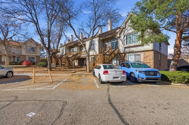 Photo - Open Concept Two Bed Two Bath Townhouse!