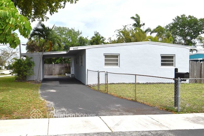 Photo - 3137 SW 15th Ct