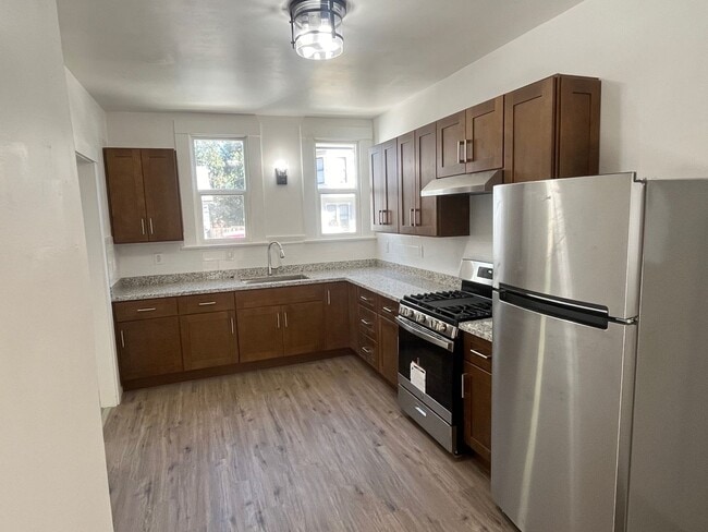 Building Photo - 513 2nd Ave Unit 507 2nd Ave.