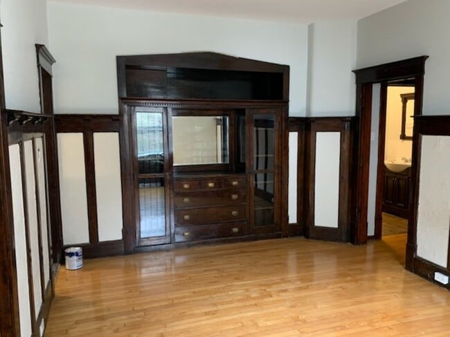 Building Photo - 534-534 Wardlaw Ave Unit 8B