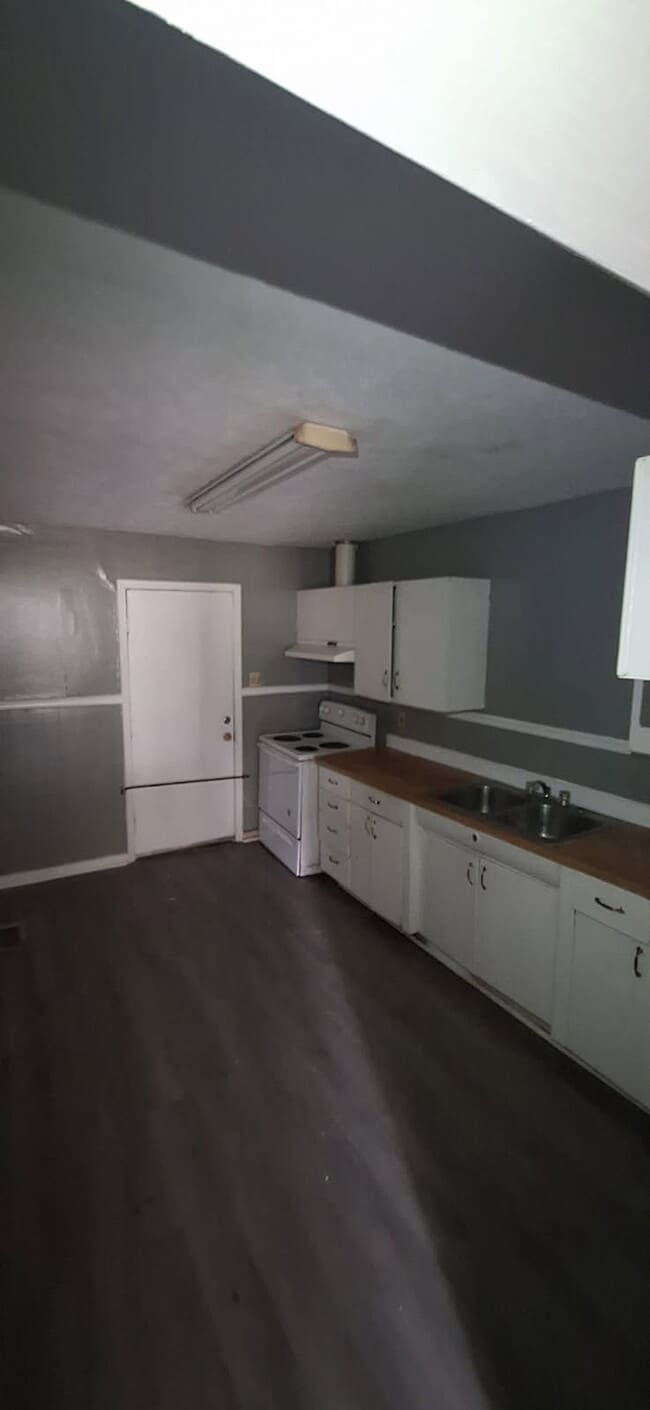 Photo - 3021 Woodview Dr